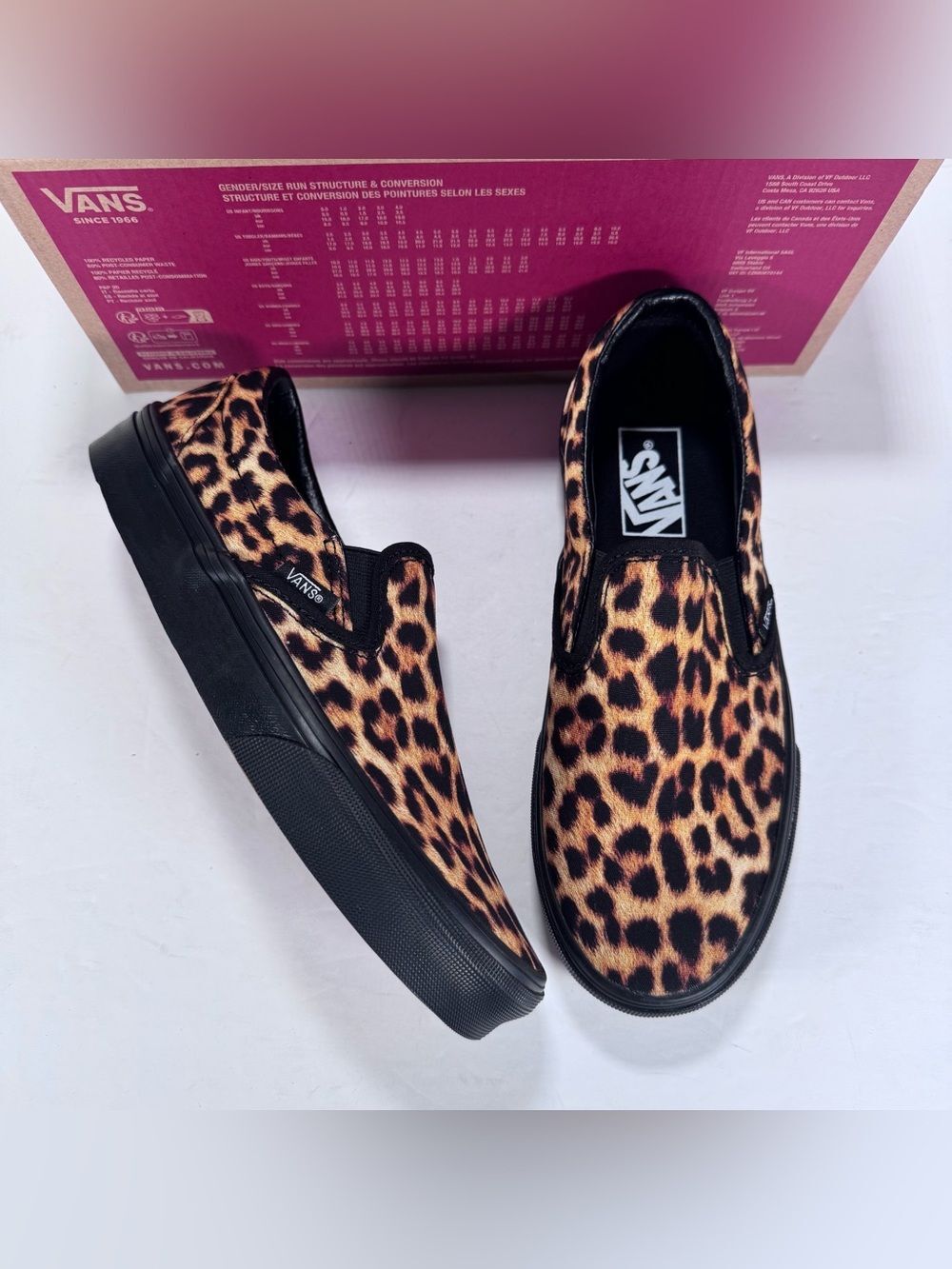 Vans Classic Slip-On Leopard Black Brown Skate Shoe Sneakers Women 7.5 Men 6